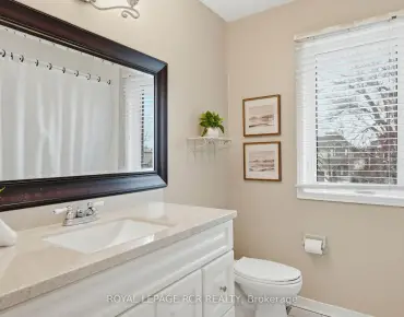 
59 Dawlish Ave Aurora Highlands, Aurora 4 beds 4 baths 2 garage $1.4M
