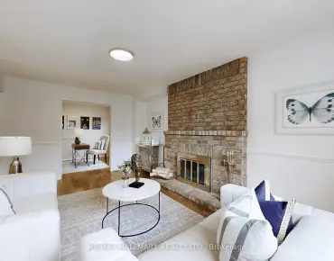 
425 Centre St E <a href='https://luckyalan.com/community.php?community=Richmond Hill:Crosby'>Crosby, Richmond Hill</a> 3 beds 2 baths  garage $975K