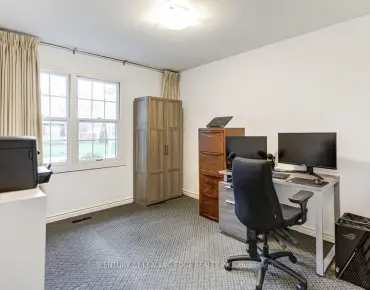 
12 Robert Eaton Ave <a href='https://luckyalan.com/community.php?community=Markham:Middlefield'>Middlefield, Markham</a> 3 beds 4 baths 2 garage $1.15M