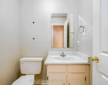 79 Grandview Ave <a href='https://luckyalan.com/community.php?community=Markham:Grandview'>Grandview, Markham</a> 4 beds 2 baths 1 garage $1.289M