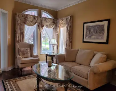 
10 Red Ash Dr Legacy, Markham 4 beds 3 baths 2 garage $1.55M