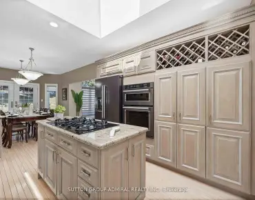 
94 Alexie Way <a href='https://luckyalan.com/community.php?community=Vaughan:Vellore Village'>Vellore Village, Vaughan</a> 3 beds 3 baths 1 garage $935.8K
