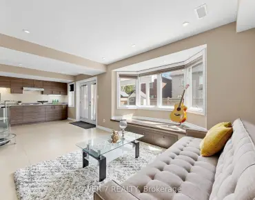 
104 Gas Lamp Ln <a href='https://luckyalan.com/community.php?community=Markham:Cornell'>Cornell, Markham</a> 4 beds 3 baths 1 garage $1.229M
