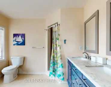 
22 Beaton Ave <a href='https://luckyalan.com/community.php?community=Vaughan:Maple'>Maple, Vaughan</a> 5 beds 4 baths 2 garage $1.35M