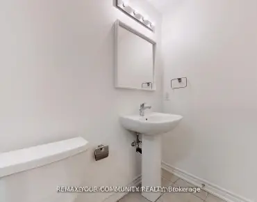 55 Bond Cres <a href='https://luckyalan.com/community.php?community=Richmond Hill:Oak Ridges'>Oak Ridges, Richmond Hill</a> 4 beds 6 baths 2 garage $2.44M