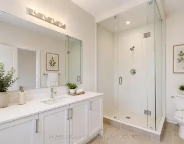 
43 Piccadilly Rd <a href='https://luckyalan.com/community.php?community=Richmond Hill:Doncrest'>Doncrest, Richmond Hill</a> 4 beds 4 baths 2 garage $1.849M