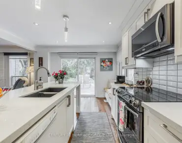 
36 Hallmark Crt <a href='https://luckyalan.com/community.php?community=Vaughan:Crestwood-Springfarm-Yorkhill'>Crestwood-Springfarm-Yorkhill, Vaughan</a> 3 beds 4 baths 2 garage $1.44M