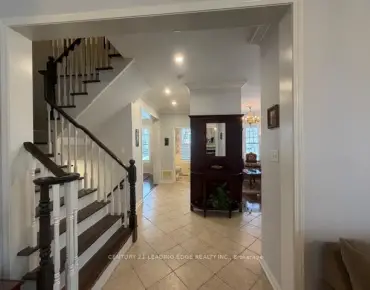 32 Royal West Rd <a href='https://luckyalan.com/community.php?community=Markham:Devil's Elbow'>Devil's Elbow, Markham</a> 4 beds 4 baths 2 garage $2.599M