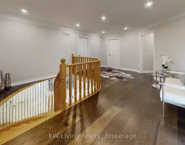 
7 Kingmount Cres Bayview Hill, Richmond Hill 5 beds 5 baths 2 garage $2.09M
