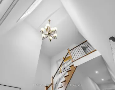 
30 Catalpa Cres <a href='https://luckyalan.com/community.php?community=Vaughan:Patterson'>Patterson, Vaughan</a> 3 beds 4 baths 1 garage $1.235M