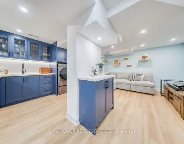 
33 Stollery Pond Cres <a href='https://luckyalan.com/community.php?community=Markham:Devil's Elbow'>Devil's Elbow, Markham</a> 4 beds 4 baths 3 garage $3.99M