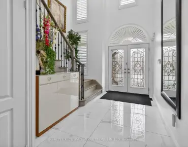 
146 Beaconsfield Dr <a href='https://luckyalan.com/community.php?community=Vaughan:Kleinburg'>Kleinburg, Vaughan</a> 4 beds 5 baths 2 garage $1.649M