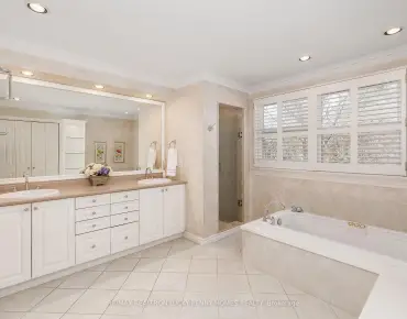 9 Laureleaf Rd Bayview Glen, Markham 4 beds 4 baths 2 garage $1.988M
