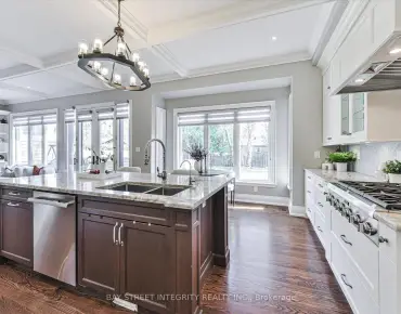 70 Graydon Cres Bayview Hill, Richmond Hill 4 beds 3 baths 3 garage $2.858M
