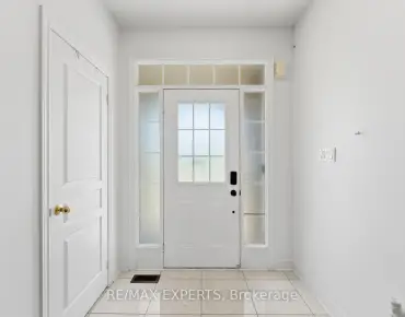 77 Bedford Park Ave <a href='https://luckyalan.com/community_CN.php?community=Richmond Hill:Crosby'>Crosby, Richmond Hill</a> 4 beds 3 baths 1 garage $1.199M