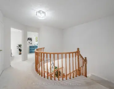 661 Wellington St W Aurora Highlands, Aurora 6 beds 7 baths 3 garage $3.099M