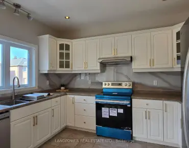 128 Carmela Ave <a href='https://luckyalan.com/community.php?community=Richmond Hill:Oak Ridges'>Oak Ridges, Richmond Hill</a> 3 beds 3 baths 2 garage $1.675M
