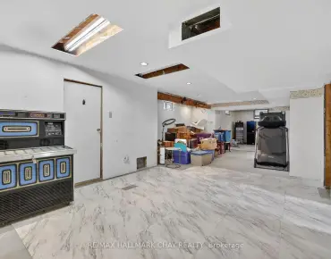 2512 Bloomington Rd Rural Whitchurch-Stouffville, Whitchurch-Stouffville 2 beds 1 baths 2 garage $799.9K
