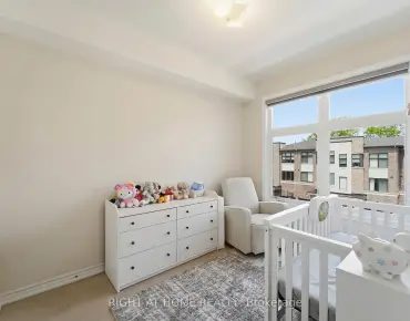 
65 Westcliffe Cres Jefferson, Richmond Hill 4 beds 3 baths 1 garage $1.039M