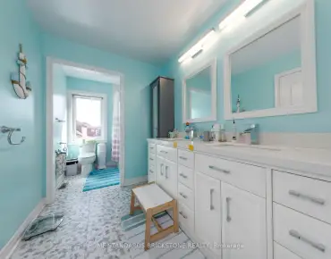 9 Alai Circ <a href='https://luckyalan.com/community.php?community=Markham:Milliken Mills East'>Milliken Mills East, Markham</a> 5 beds 7 baths 3 garage $3.999M
