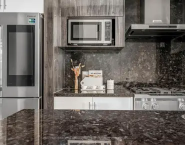 
8071 Kipling Ave <a href='https://luckyalan.com/community.php?community=Vaughan:West Woodbridge'>West Woodbridge, Vaughan</a> 4 beds 2 baths 1 garage $899K