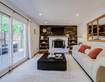 
28 Summer Mist Cres <a href='https://luckyalan.com/community.php?community=Markham:Cachet'>Cachet, Markham</a> 4 beds 4 baths 1 garage $1.188M