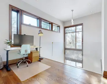 227 Second St Stouffville, Whitchurch-Stouffville 3 beds 3 baths  garage $1.5M
