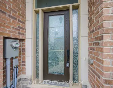 
93 Tillie Sq <a href='https://luckyalan.com/community.php?community=Markham:Milliken Mills East'>Milliken Mills East, Markham</a> 4 beds 4 baths 2 garage $1.379M