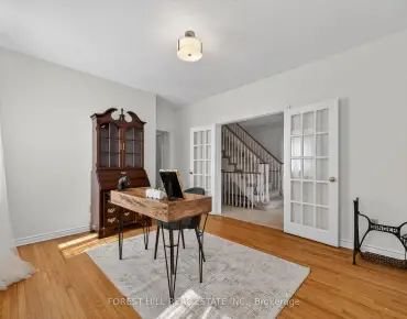 2 Regent St <a href='https://luckyalan.com/community.php?community=Richmond Hill:Mill Pond'>Mill Pond, Richmond Hill</a> 5 beds 3 baths 3 garage $1.4M
