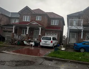 8 Parkway Ave Markham Village, Markham 4 beds 5 baths 2 garage $2M