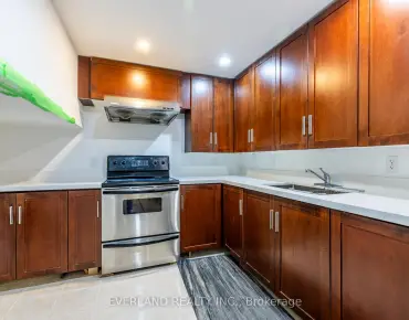 
44 Lund St N <a href='https://luckyalan.com/community.php?community=Richmond Hill:North Richvale'>North Richvale, Richmond Hill</a> 3 beds 3 baths 2 garage $1.088M