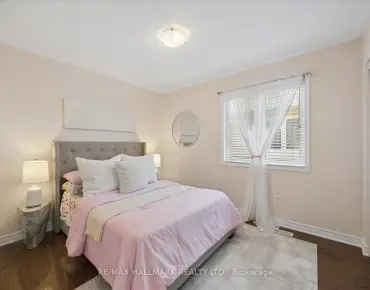 44 Fred Silvester Rd Stouffville, Whitchurch-Stouffville 3 beds 4 baths 1 garage $1.05M
