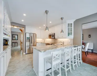 61 Baywell Cres Bayview Wellington, Aurora 3 beds 3 baths 1 garage $868K