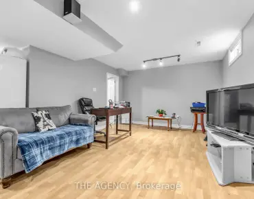 39 Jocada Crt <a href='https://luckyalan.com/community.php?community=Richmond Hill:Oak Ridges'>Oak Ridges, Richmond Hill</a> 4 beds 5 baths 2 garage $1.589M