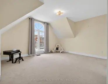 21 Forest Circle Crt <a href='https://luckyalan.com/community.php?community=Vaughan:East Woodbridge'>East Woodbridge, Vaughan</a> 4 beds 4 baths 2 garage $1.788M