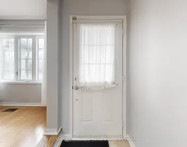 
AKSEL RINCK  <a href='https://luckyalan.com/community.php?community=Markham:Berczy'>Berczy, Markham</a> 3 beds 4 baths 1 garage $1.198M