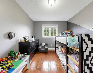 193 Fairlane Cres <a href='https://luckyalan.com/community.php?community=Vaughan:Vellore Village'>Vellore Village, Vaughan</a> 4 beds 5 baths 2 garage $1.388M