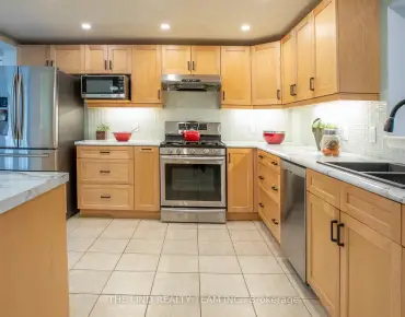 272 Jeff Smith Crt Gorham-College Manor, Newmarket 2 beds 1 baths 1 garage $518.89K
