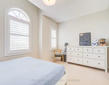 77 Billingsley Cres Cedarwood, Markham 3 beds 4 baths 1 garage $699K