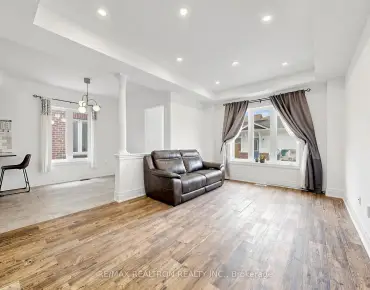 42 Linda Margaret Cres <a href='https://luckyalan.com/community_CN.php?community=Richmond Hill:Devonsleigh'>Devonsleigh, Richmond Hill</a> 4 beds 4 baths 2 garage $999K