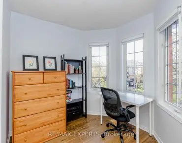 
233 Vellore Ave <a href='https://luckyalan.com/community.php?community=Vaughan:Vellore Village'>Vellore Village, Vaughan</a> 5 beds 5 baths 2 garage $1.28M