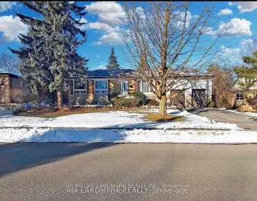 262 Helen Ave <a href='https://luckyalan.com/community.php?community=Markham:Village Green-South Unionville'>Village Green-South Unionville, Markham</a> 4 beds 4 baths 2 garage $1.548M