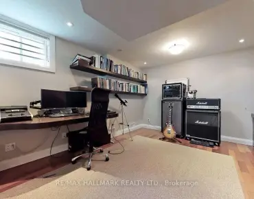 11 Palace Crt <a href='https://luckyalan.com/community_CN.php?community=Richmond Hill:Doncrest'>Doncrest, Richmond Hill</a> 4 beds 5 baths 2 garage $2.68M