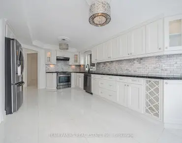 16 Gracedale Dr <a href='https://luckyalan.com/community.php?community=Richmond Hill:Westbrook'>Westbrook, Richmond Hill</a> 5 beds 5 baths 2 garage $2.6M