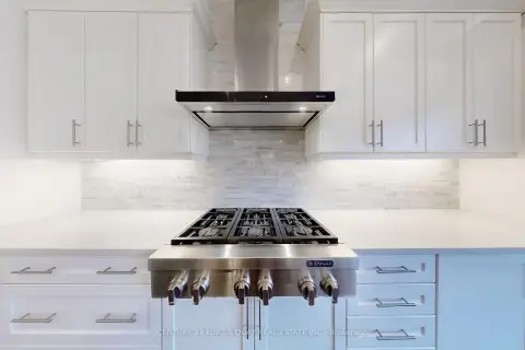 Vaughan Kleinburg community 41 Torrey Pines Rd For Sale