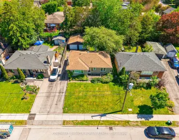 
80 Benson Ave <a href='https://luckyalan.com/community.php?community=Richmond Hill:Mill Pond'>Mill Pond, Richmond Hill</a> 3 beds 3 baths 1 garage $699K