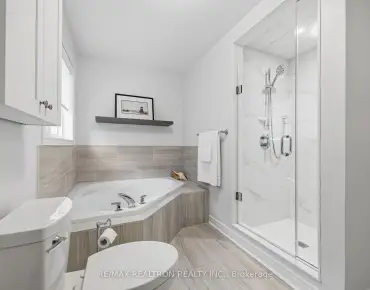15 Streamside St <a href='https://luckyalan.com/community.php?community=Vaughan:Kleinburg'>Kleinburg, Vaughan</a> 4 beds 4 baths 2 garage $1.85M