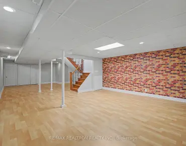 
Thomas Swanson  <a href='https://luckyalan.com/community.php?community=Markham:Cornell'>Cornell, Markham</a> 4 beds 4 baths 2 garage $1.198M
