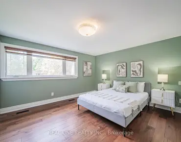 
1 Tuscay Crt <a href='https://luckyalan.com/community.php?community=Markham:Unionville'>Unionville, Markham</a> 4 beds 7 baths 2 garage $3.79M
