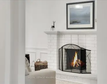 57 Buchanan Dr <a href='https://luckyalan.com/community.php?community=Markham:Unionville'>Unionville, Markham</a> 4 beds 4 baths 2 garage $1.589M